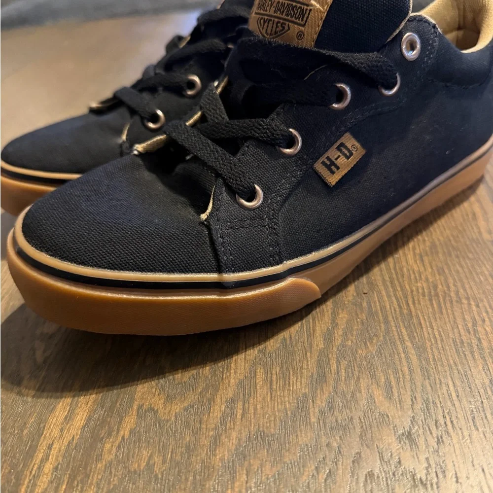 Harley-Davidson Tan and Black Sneakers - Picture 2 of 6
